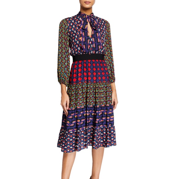 Alice + Olivia Dresses & Skirts - NWT $495 Alice + Olivia Karolina Paneled Blouson-Sleeve Midi Dress!